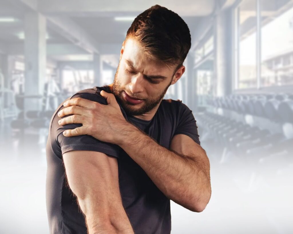 athlte-massant-les-muscles-fatigus-aprs-un-entranement-intense